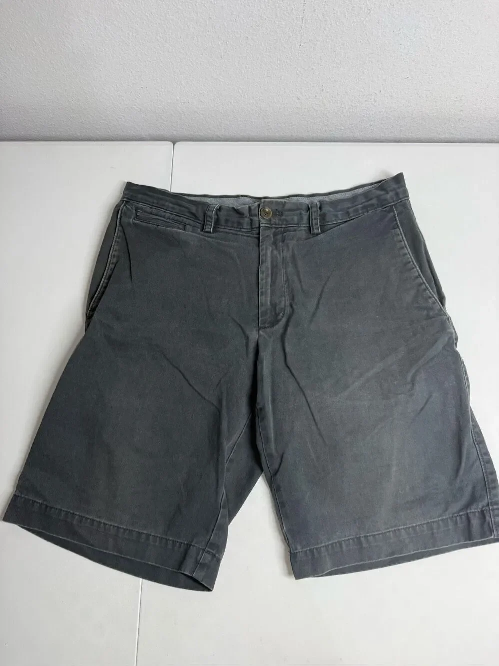 Banana Republic Mens Gray Charcoal Cotton Chino Bermuda Shorts Size 32
